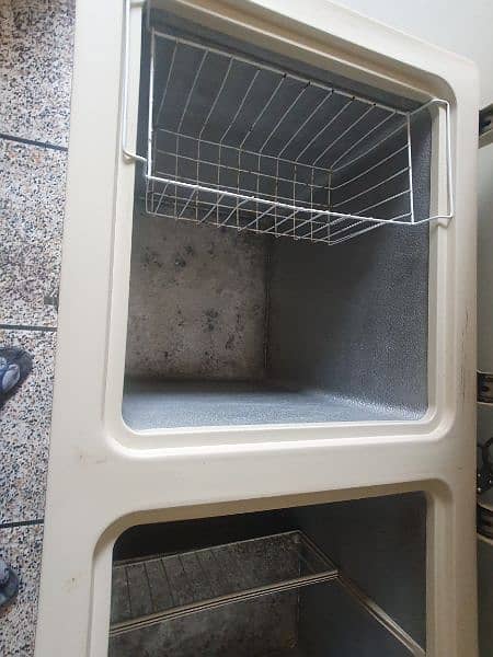 Dawalance Deep freezer/Fridge 2