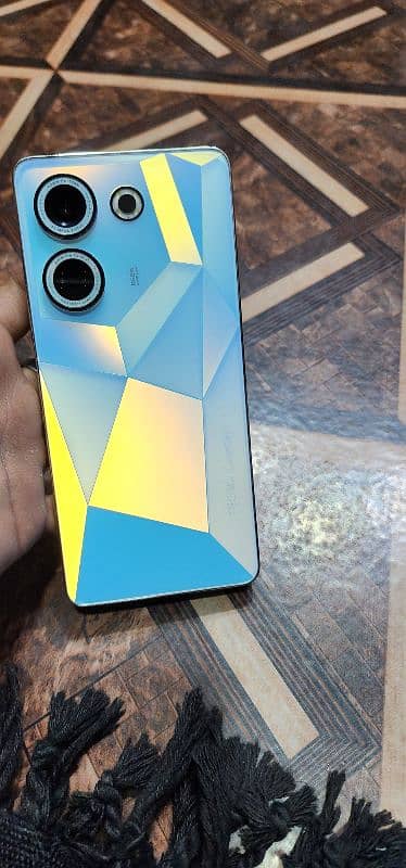 teceno camon 20 8. +8/256/condition 10 by 9 pta approved 6