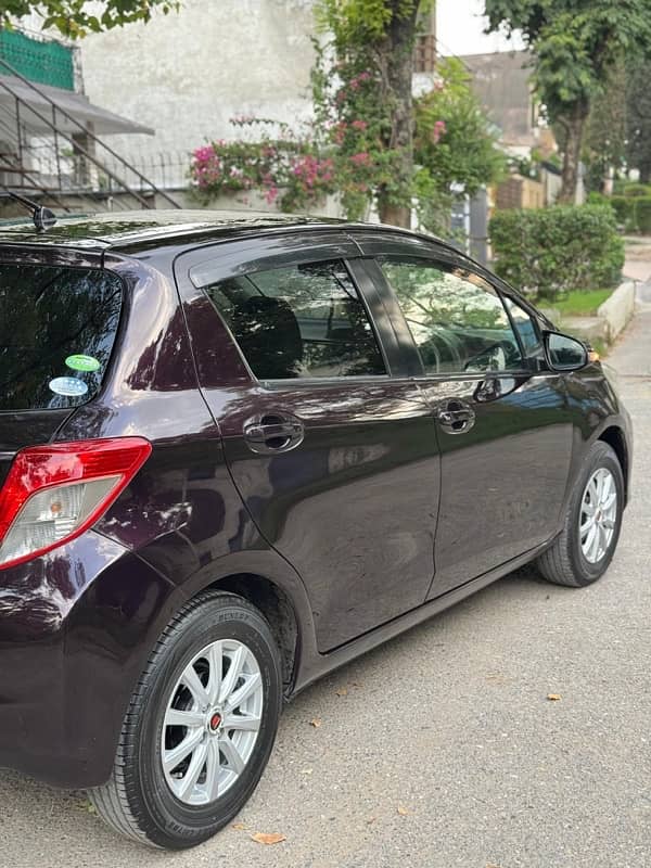 Toyota Vitz 2014 5