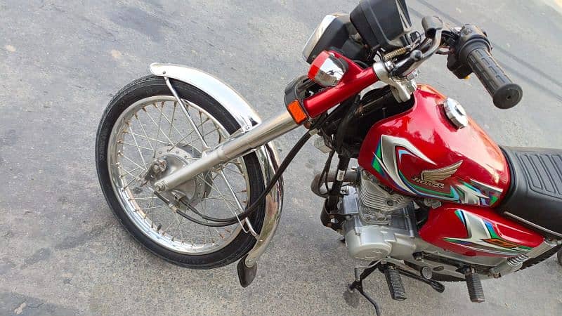 lush Condition Honda GC125 7