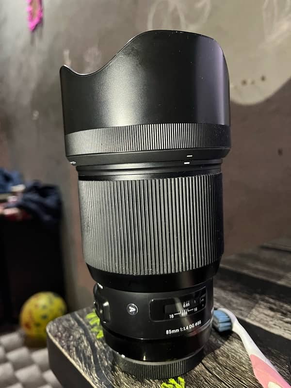 Sigma 85mm f/1.4 DG Lens For Sale 0