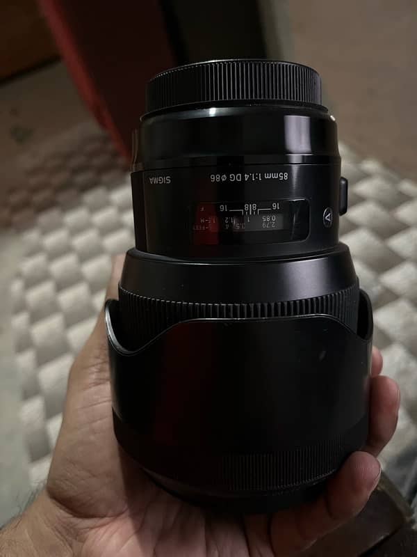 Sigma 85mm f/1.4 DG Lens For Sale 4