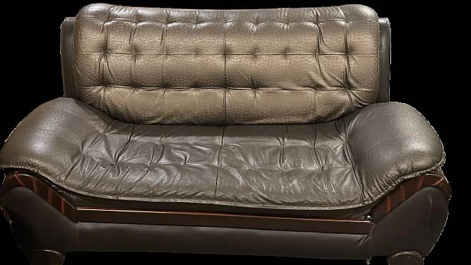 Luxurious Leather Sofa Set - Excellent Condition 5