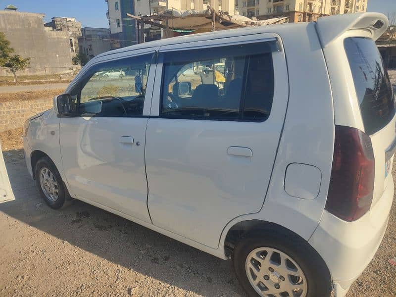 Suzuki Wagon R 2018 3