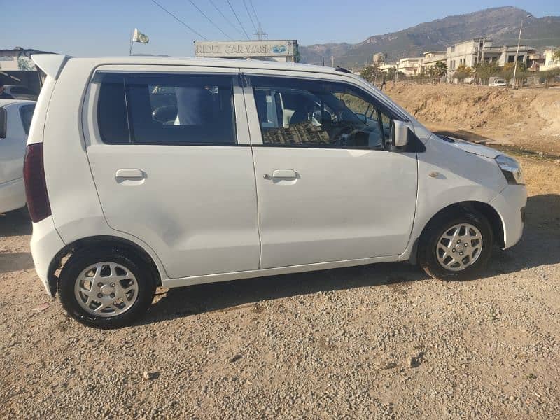 Suzuki Wagon R 2018 4