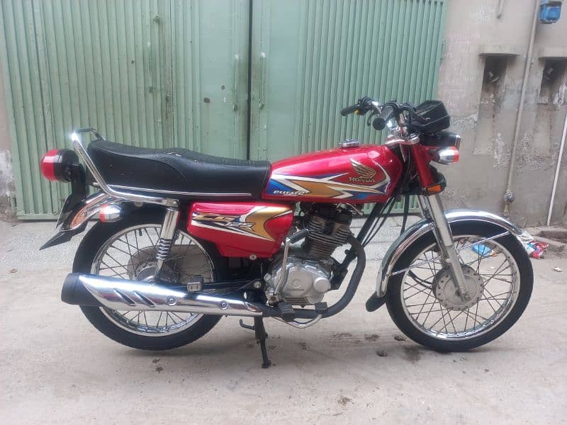 CG 125 FIRST OWNER AND 10 BY 10 CONDITION 3