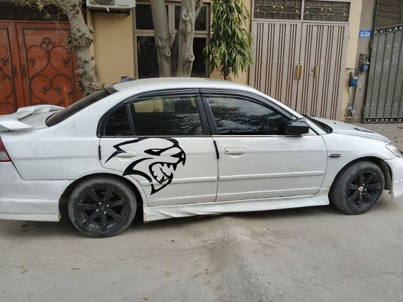 Honda Civic EXi 2004 1