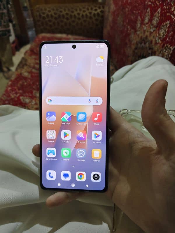 Redmi note 13 pro like box pack 0