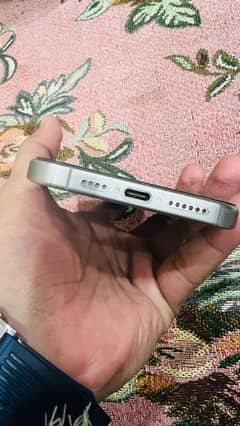 iphone 15 pro max natural titanium