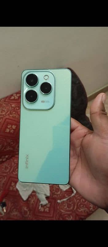 Infinix hot 40 pro 8