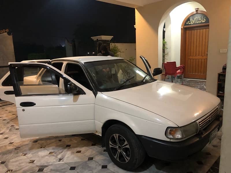 Nissan Sunny 1993 model 16