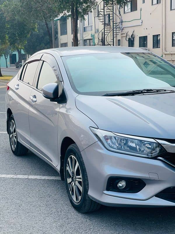 Honda City Aspire 2022 Full Option 2