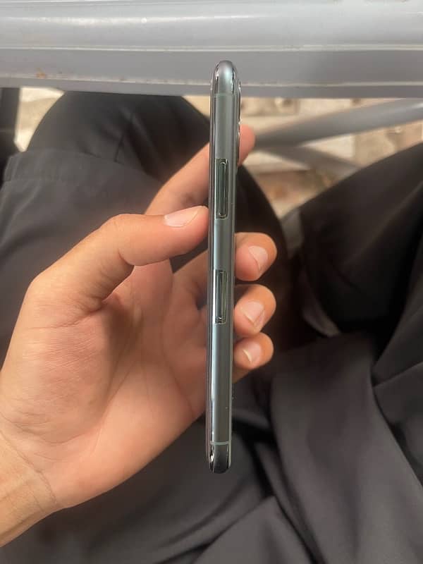 iphone 11 pro pta approved 1