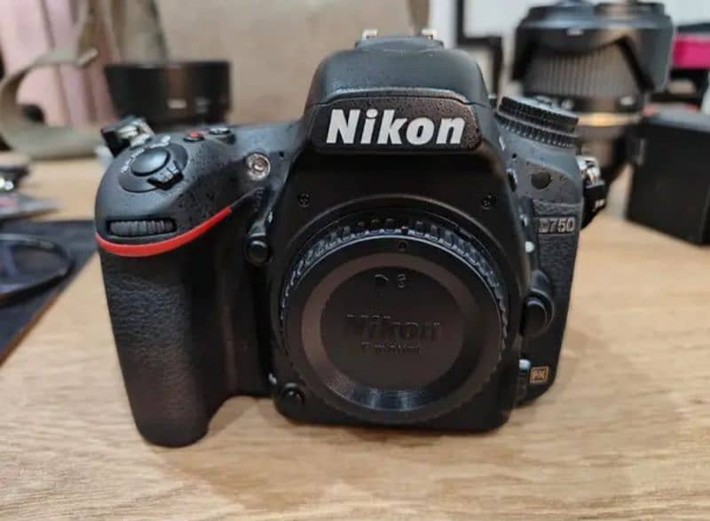 Nikon D750 FX Full Frame DSLR Camera with 2 Lenses - Condition  10/10 1