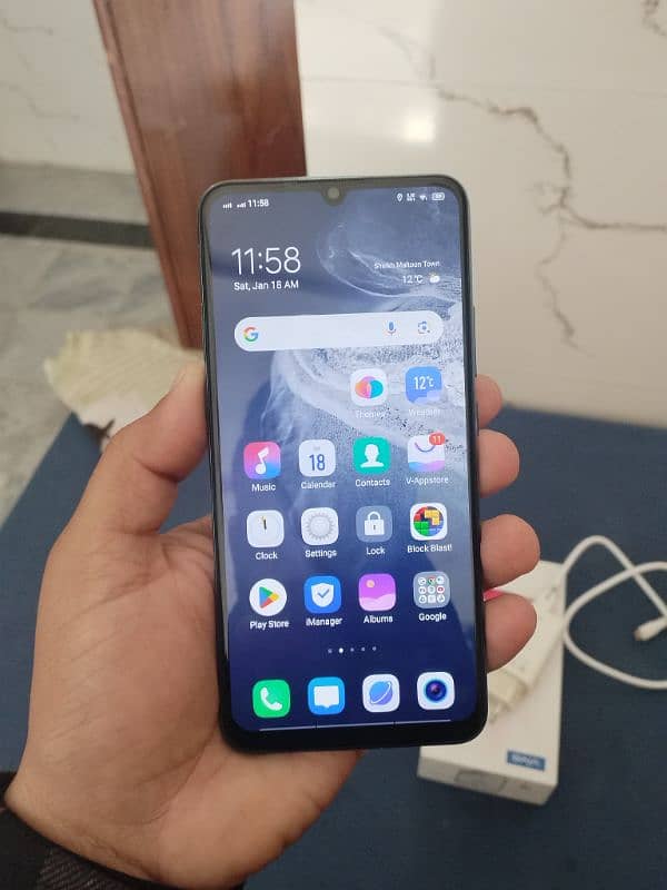 Vivo S1 4gb and 128gb storage 0