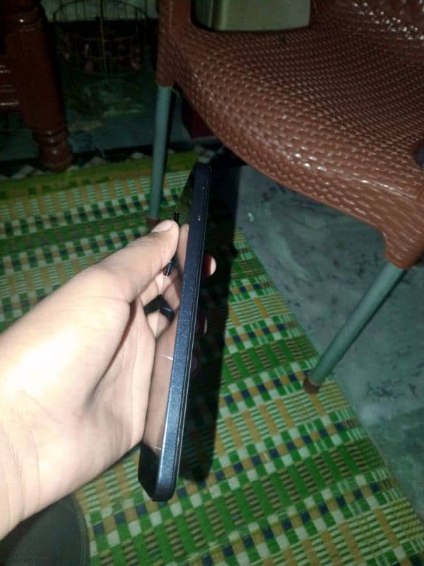 Infinix hot 30 play 8/64 5