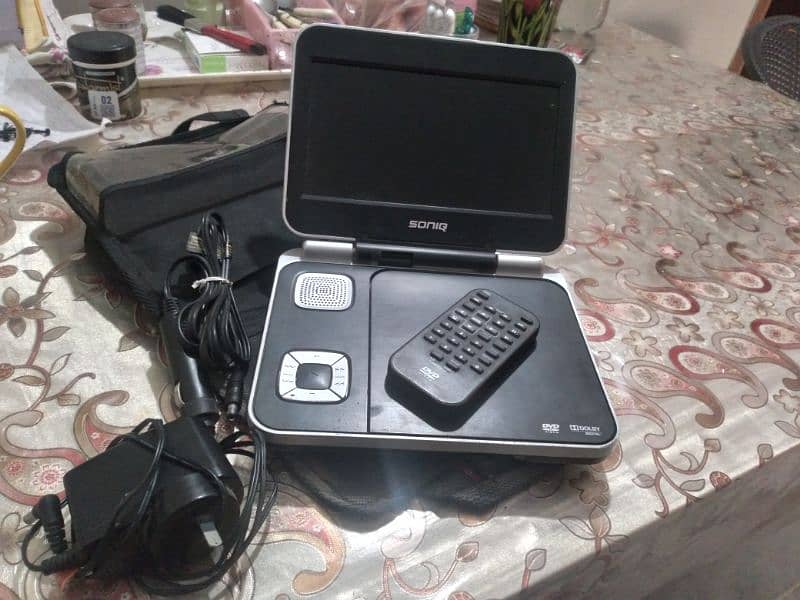 CD/DVD player in good condition imported from Australia 0