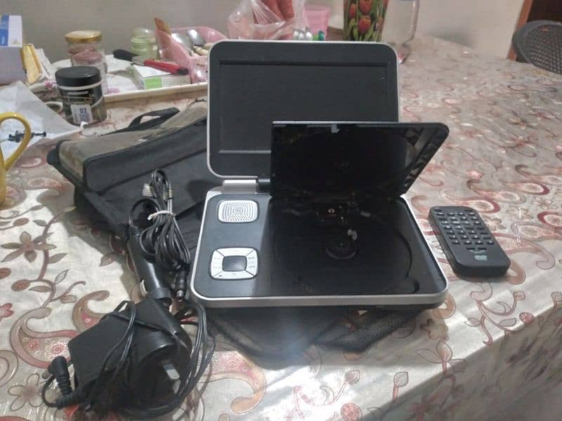 CD/DVD player in good condition imported from Australia 1