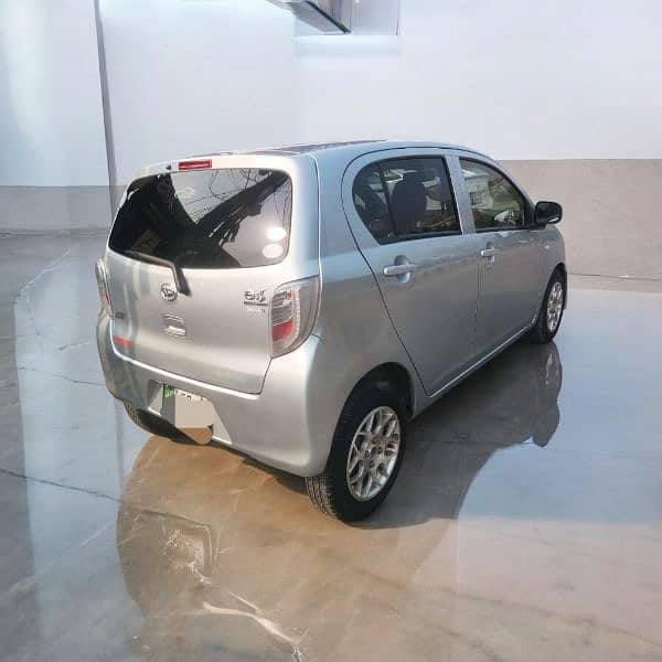 Daihatsu Mira 2014 1