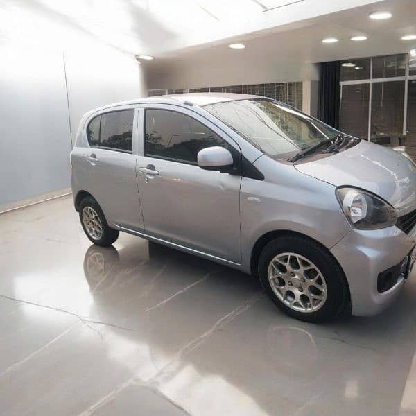 Daihatsu Mira 2014 3