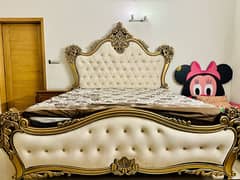 Royal double bed set few months used