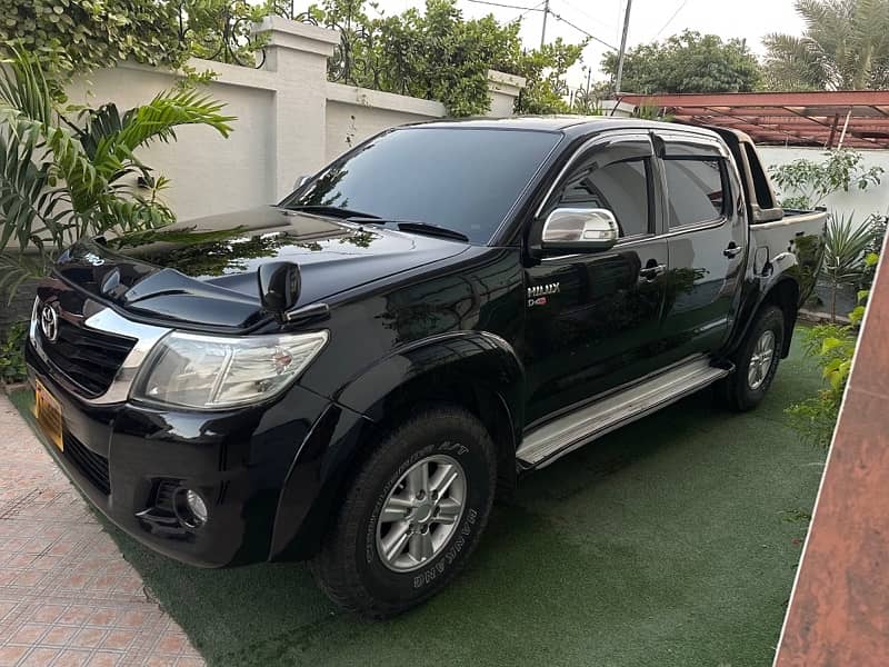 Toyota Hilux Vigo Champ G 2014 1