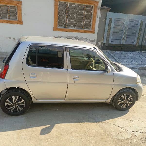 Daihatsu Esse 2007 1