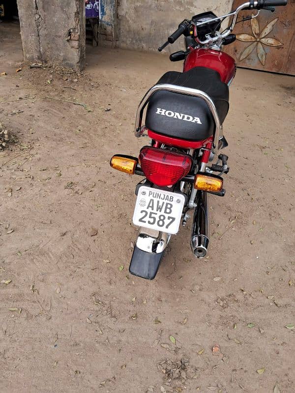 HONDA CD 70 2024 MODEL 1