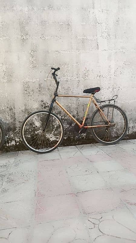 good condition bicycle 4