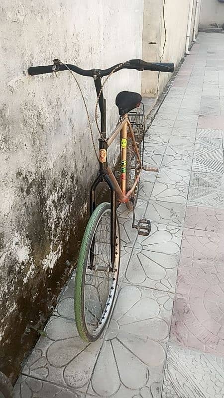 good condition bicycle 6