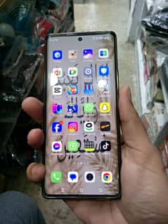 Tecno spark 20 pro plus