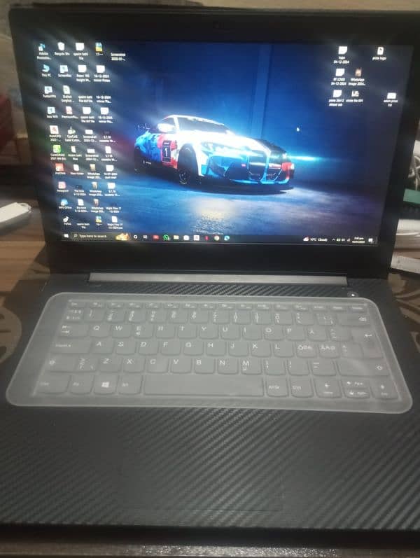 Lenovo V330 14 3