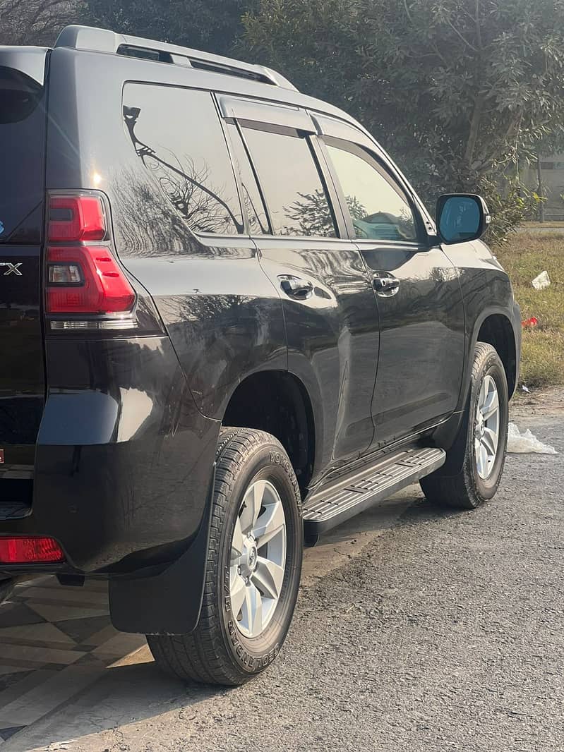 Toyota Prado 2017 3