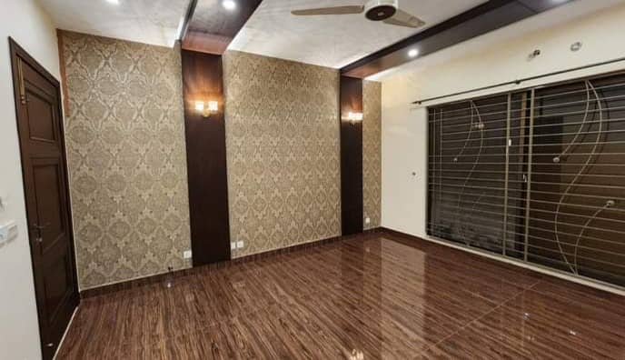 5 Beds 1 Kanal Hot Location House for Rent in Block R DHA 2 Phase Lahore. 4