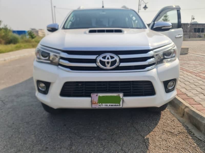 Toyota Revo Hilux 2017 bumper to bumper genuine 0