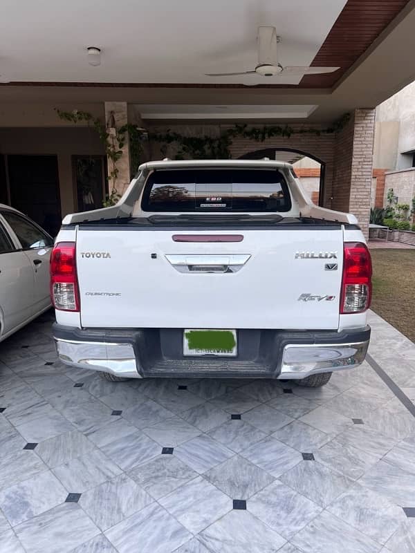 Toyota Revo Hilux 2017 bumper to bumper genuine 3