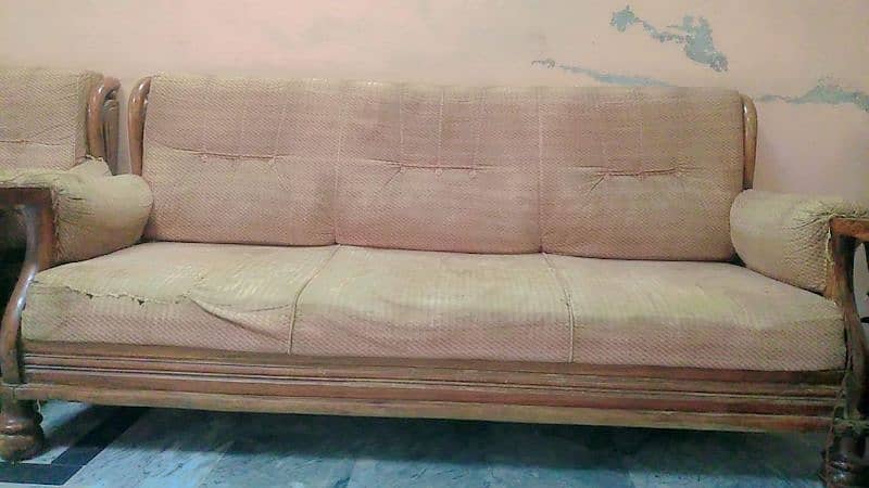Good condition Sofa set 7 seater for sell 1