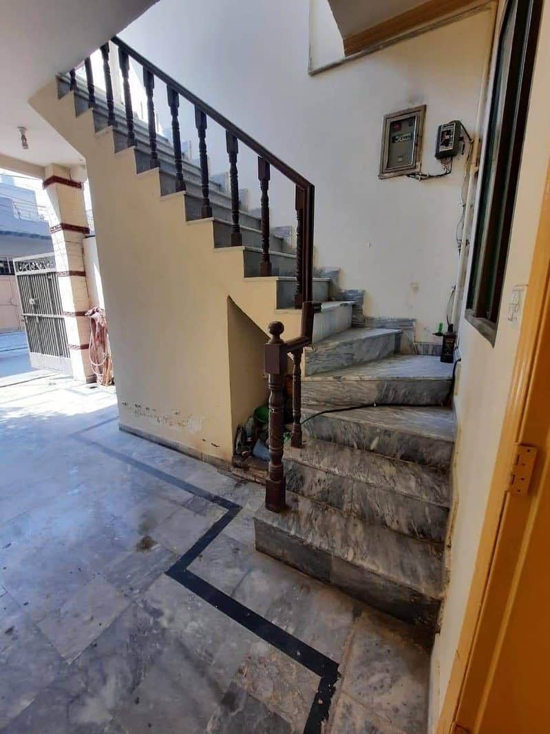 FIVE MARLA DOUBLE STOREY HOUSE IN SABZAZAR PRIME LOCATION 8