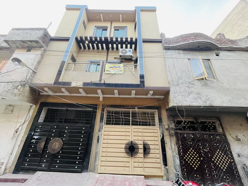 562SQFT TRIPLE STOREY BRAND HOUSE IN NEAR MARGHZAR 80FT ROAD 0