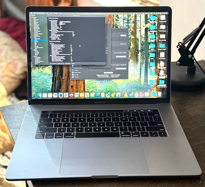 Macbook Pro 15inch Touch Bar Space Gray 0