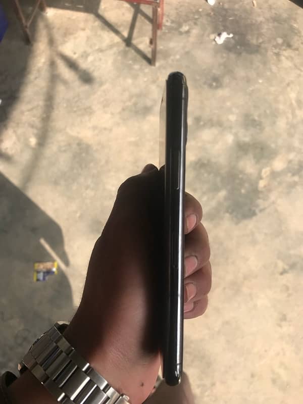 iPhone 11 pro non pta 3