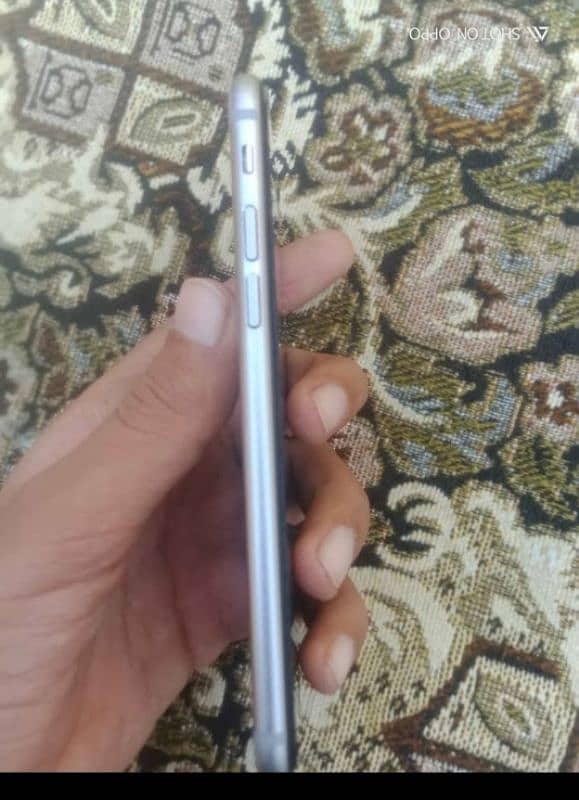 I am selling my phone location rawalpandi 3