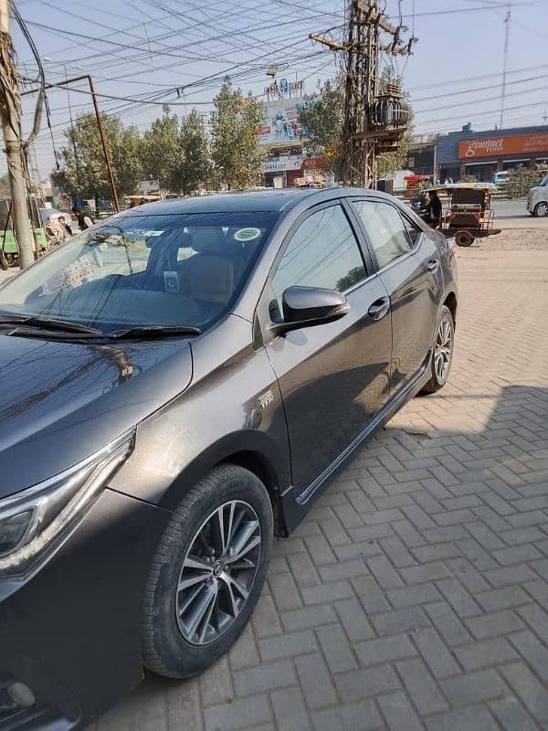 Toyota Altis Grande 2018 10