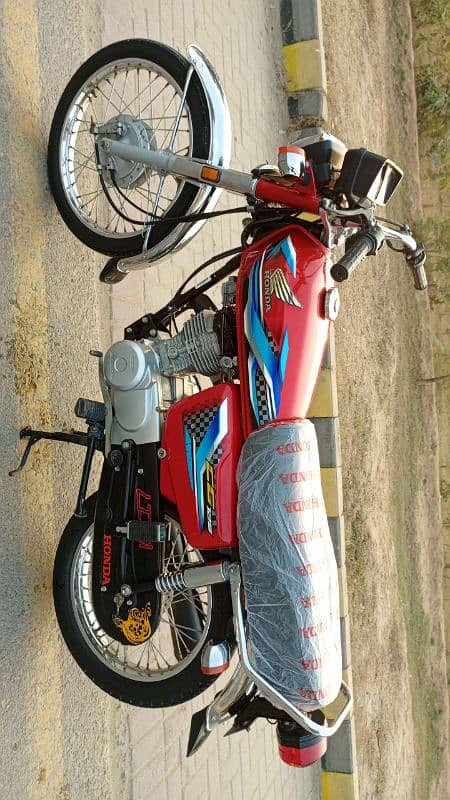 Honda 125 23/24 brand new fresh condition bike hai 03446464638 10