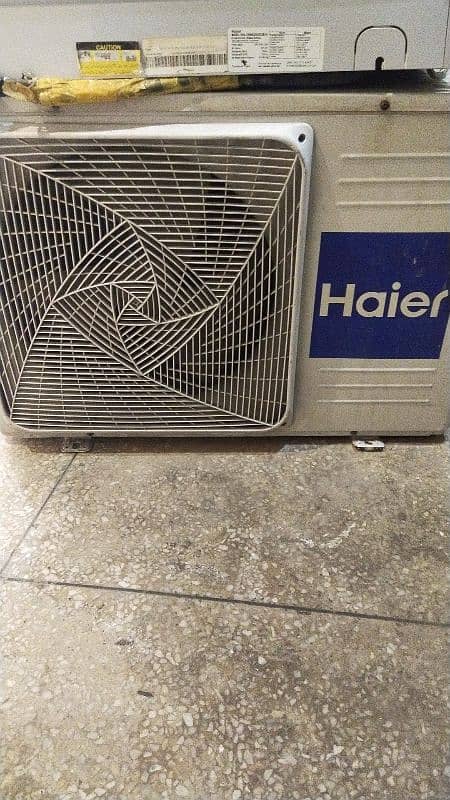 Haier 1 ton Dc Inverter heat and cool with 15 days guarantee 1