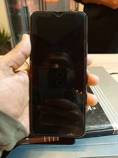 Infinix Hot 9 play 4/64 with charger 7/10 condition