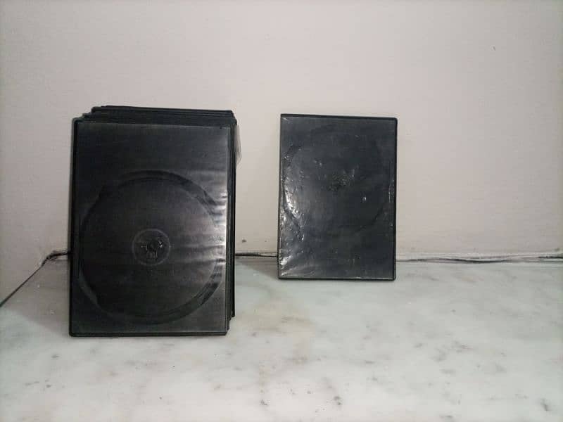 CD DVD covers (black) 0