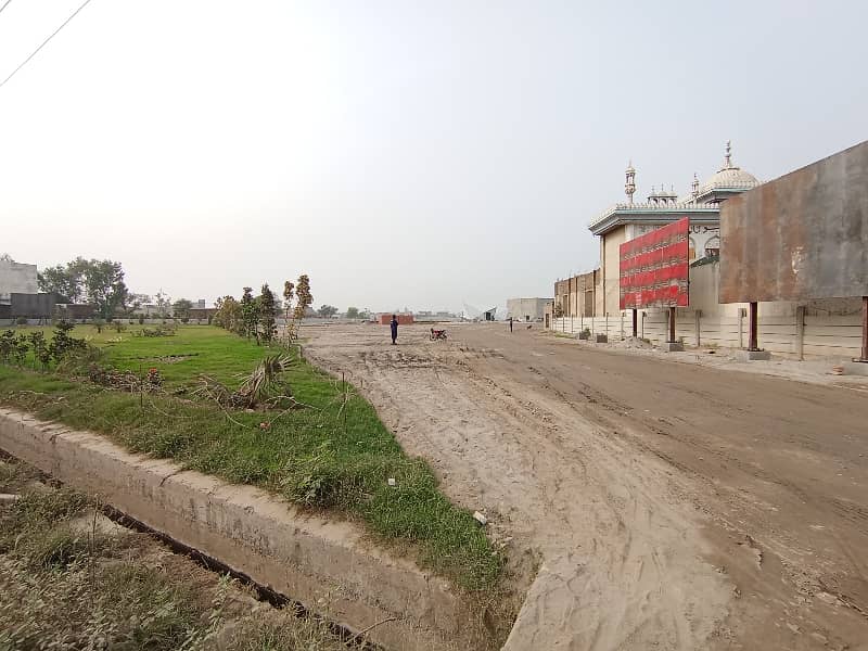 20 Marla Residential Plot Available For Sale In Chenab Orchard Phase 2, City Gujrat 3