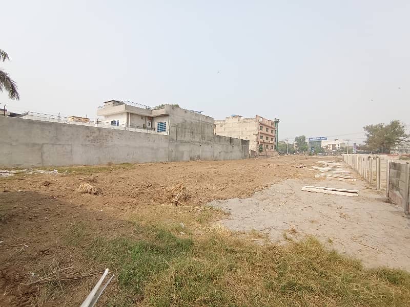 4 Kanal Commercial Plot Available for sale in Main Grand Trank Road Right Side of Anmol Marriage Hall, City Gujrat 32