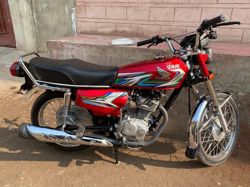 Honda CG 125 Red Colour Model 2023 0